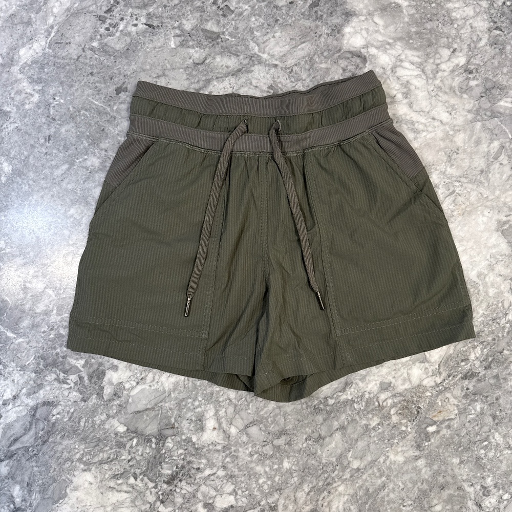 Lululemon Like New Shorts Size 0